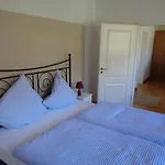 Altes Pfarrhaus Mit Flair Und Jufferblick 아파트 *