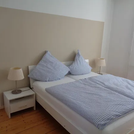 Altes Pfarrhaus Mit Flair Und Jufferblick דירה