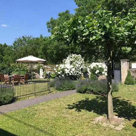 Altes Pfarrhaus Mit Flair Und Jufferblick דירה